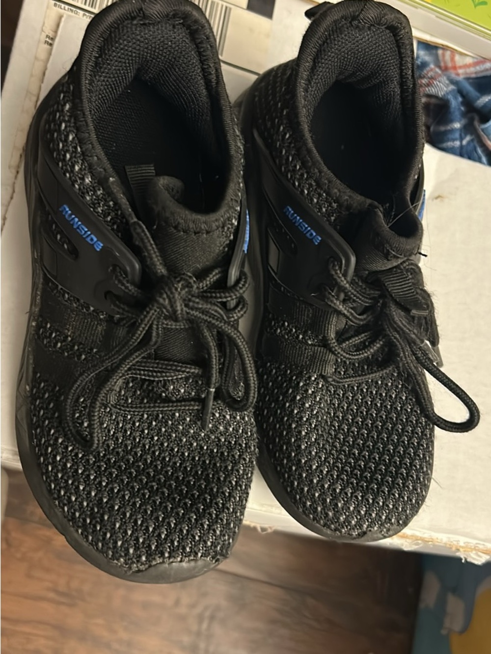 Kids Black Athletic Sneakers - size 12